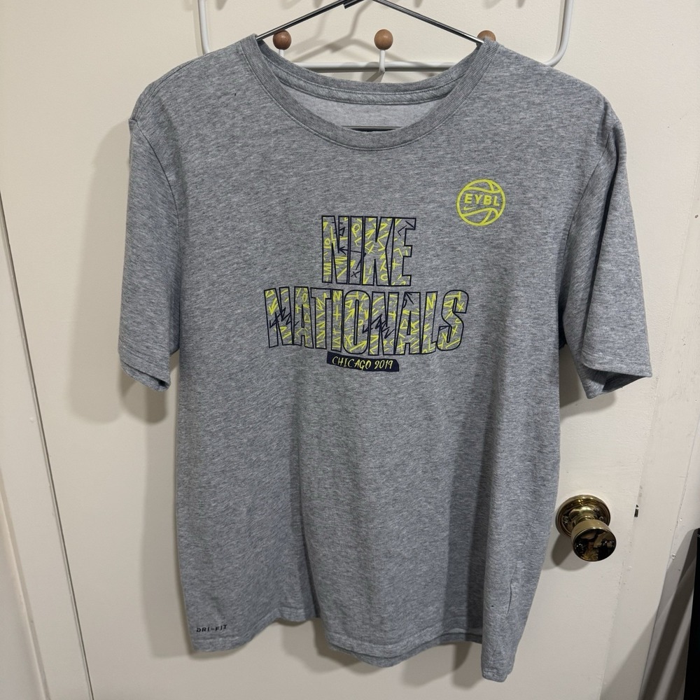 Nike EYBL Nationals Chicago T-Shirt Tee Men's XL Gray 2019 Basketball Logo
